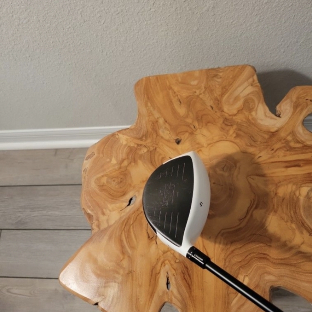 TaylorMade R11 Driver With New Grip - Picture 4 of 8